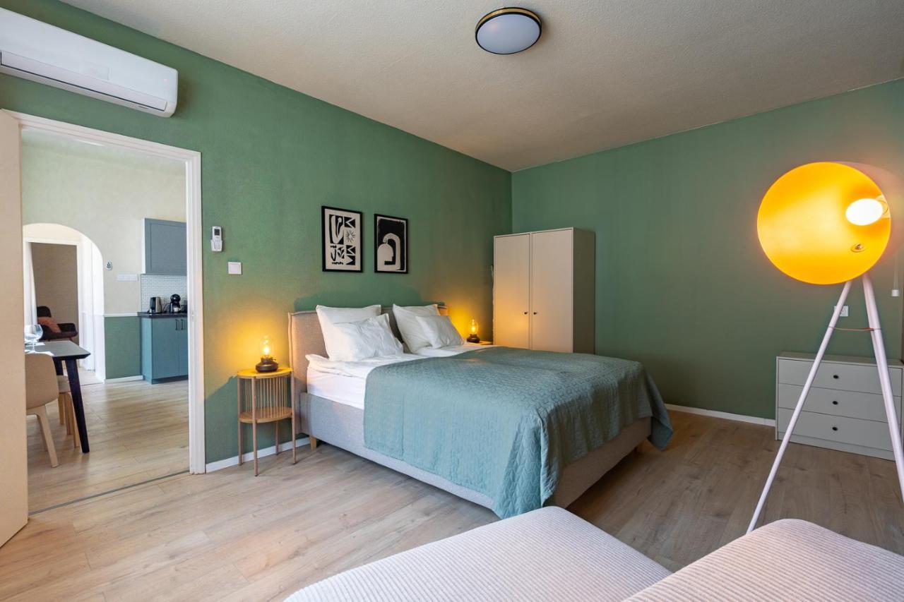 Sunny New Luxurious Home At The Jewish District Budapest Bagian luar foto