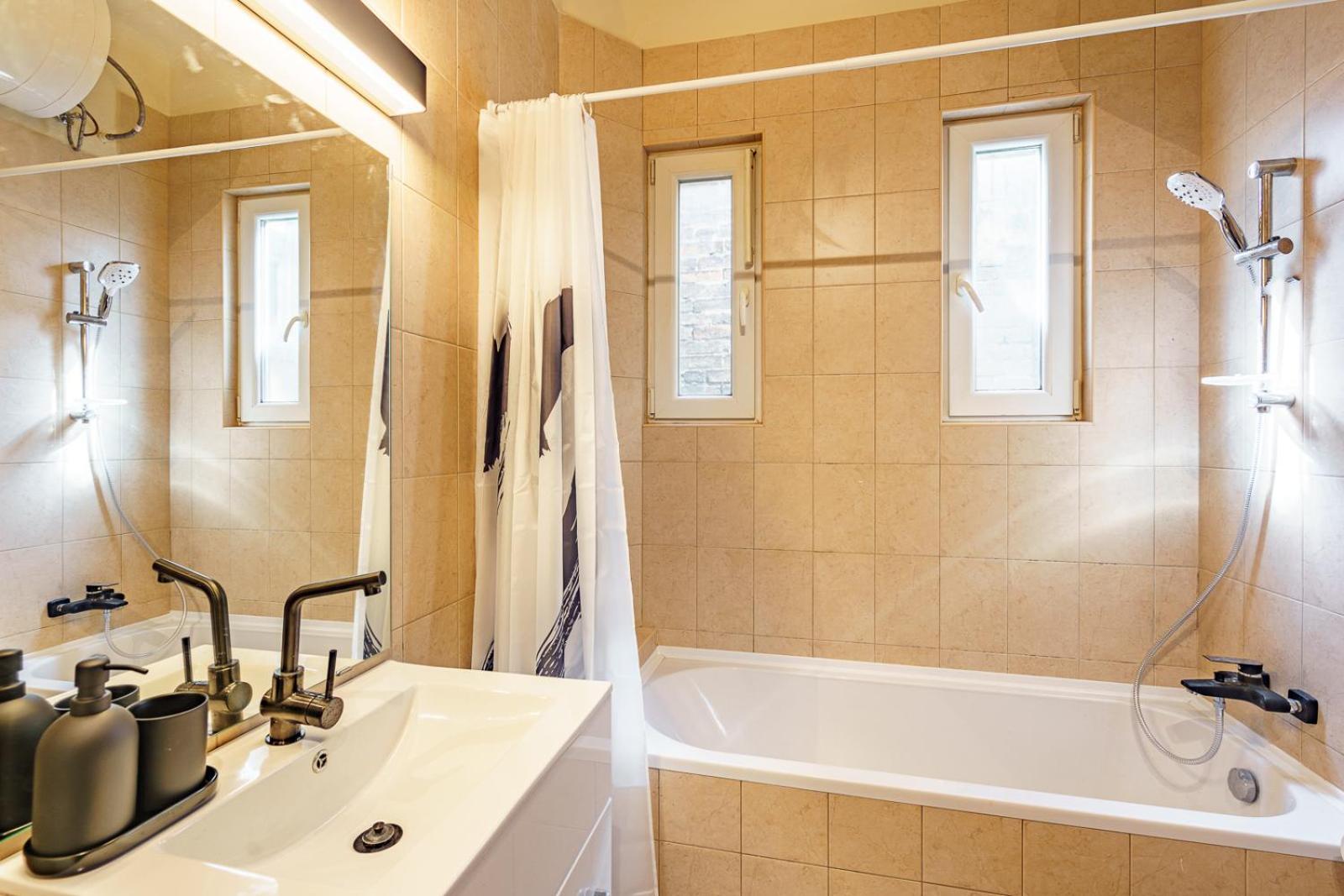 Sunny New Luxurious Home At The Jewish District Budapest Bagian luar foto